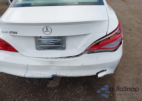 2018 Mercedes-Benz Cla 250 z USA, uszkodzony, nr VIN WDDSJ4EB5JN652596